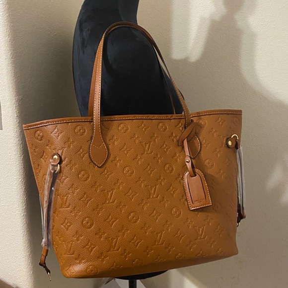 Fashion Bags Handbags - Elegant Fashion Neverfull Brown Leather Mono Tote With Matching Detachable Pouch